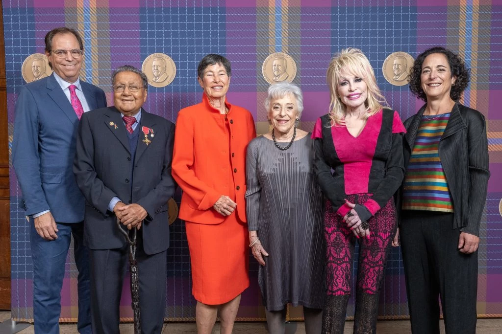 Stacy and Lynn Schusterman at the Carnegie Medal of Philanthropy award ceremony